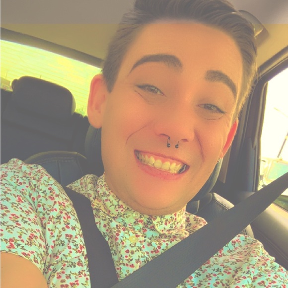 Meet your Posher, Levi - Picture 1 of 1